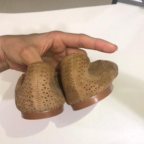 Sam Edelman Tan Flats - Picture 5 of 8